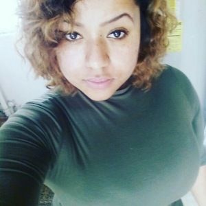 Meet your Posher, Amber